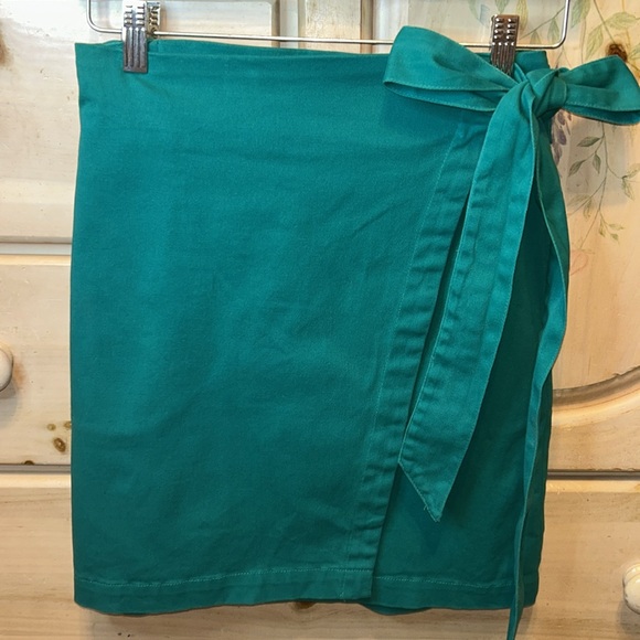 Anthropologie Iris Wrap
Mini skirt - Picture 9 of 10